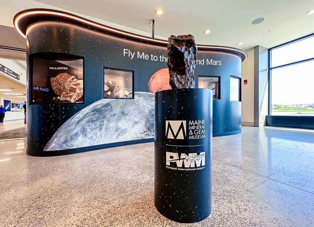 fly me to the moon special exhibit maine mineral gem museum portland maine international jetport
