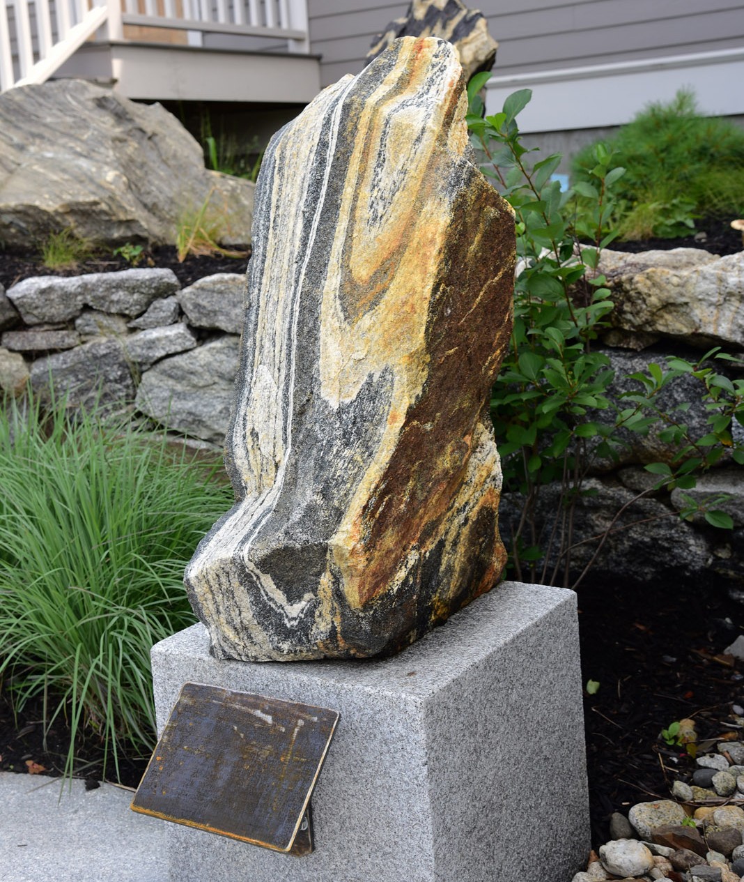 gneiss rock garden specimen